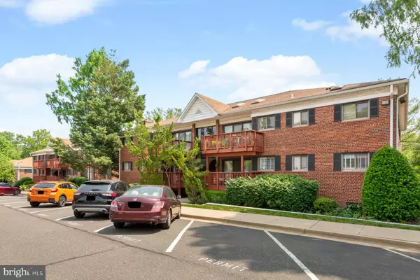 205 SKYHILL RD #9, Alexandria, VA 22314