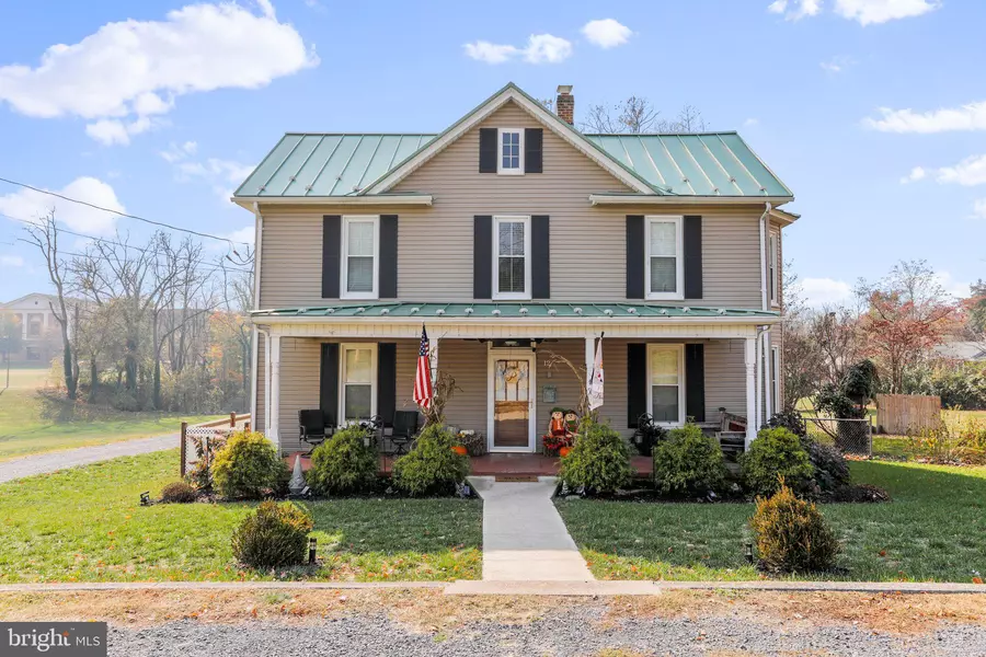 12 LURAY AVE, Luray, VA 22835