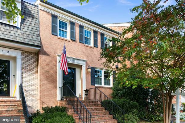 6310 GOLF COURSE SQ, Alexandria, VA 22307