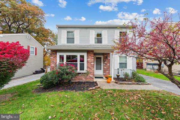 1643 FARNHAM LN, Downingtown, PA 19335