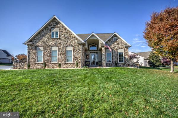 761 HEATHER RDG, Manheim, PA 17545