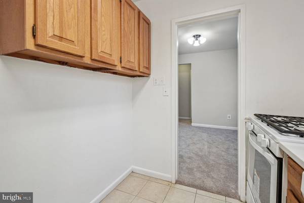 Bethesda, MD 20814,10410 MONTROSE AVE #101