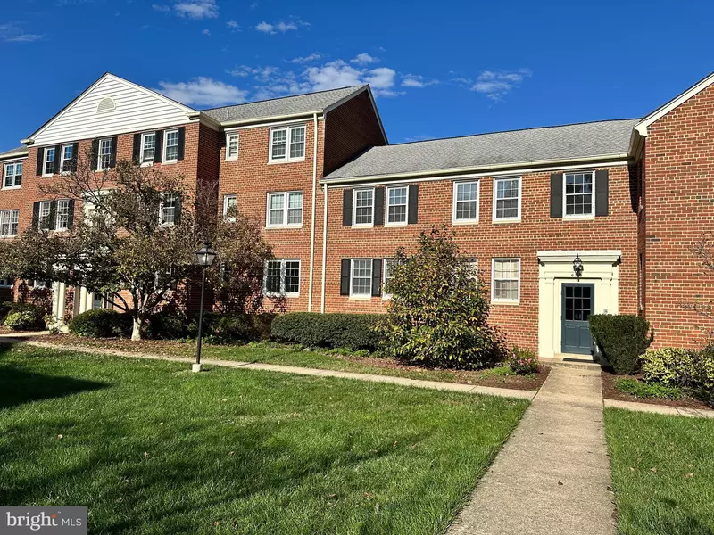 6710 W WAKEFIELD DR #B1, Alexandria, VA 22307