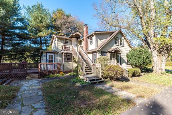 1425 RIVER RD, New Hope, PA 18938