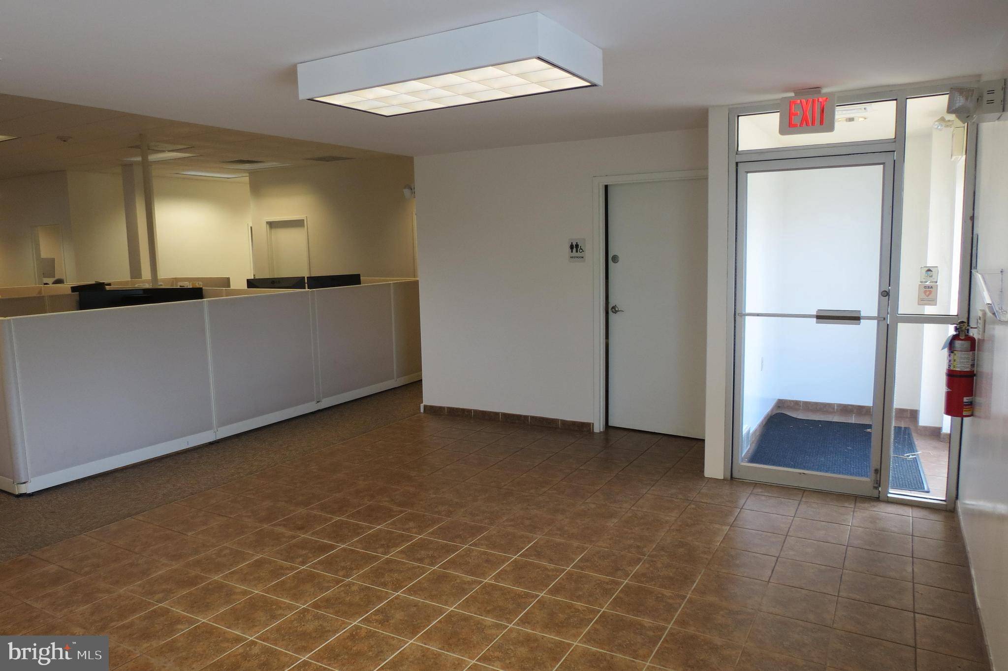 Lancaster, PA 17601,747 FLORY MILL RD