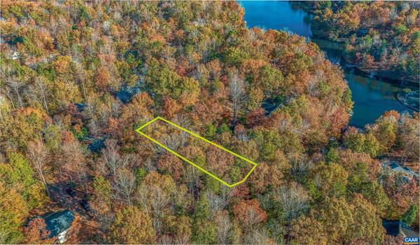 13 BAREFOOT LN, Palmyra, VA 22963