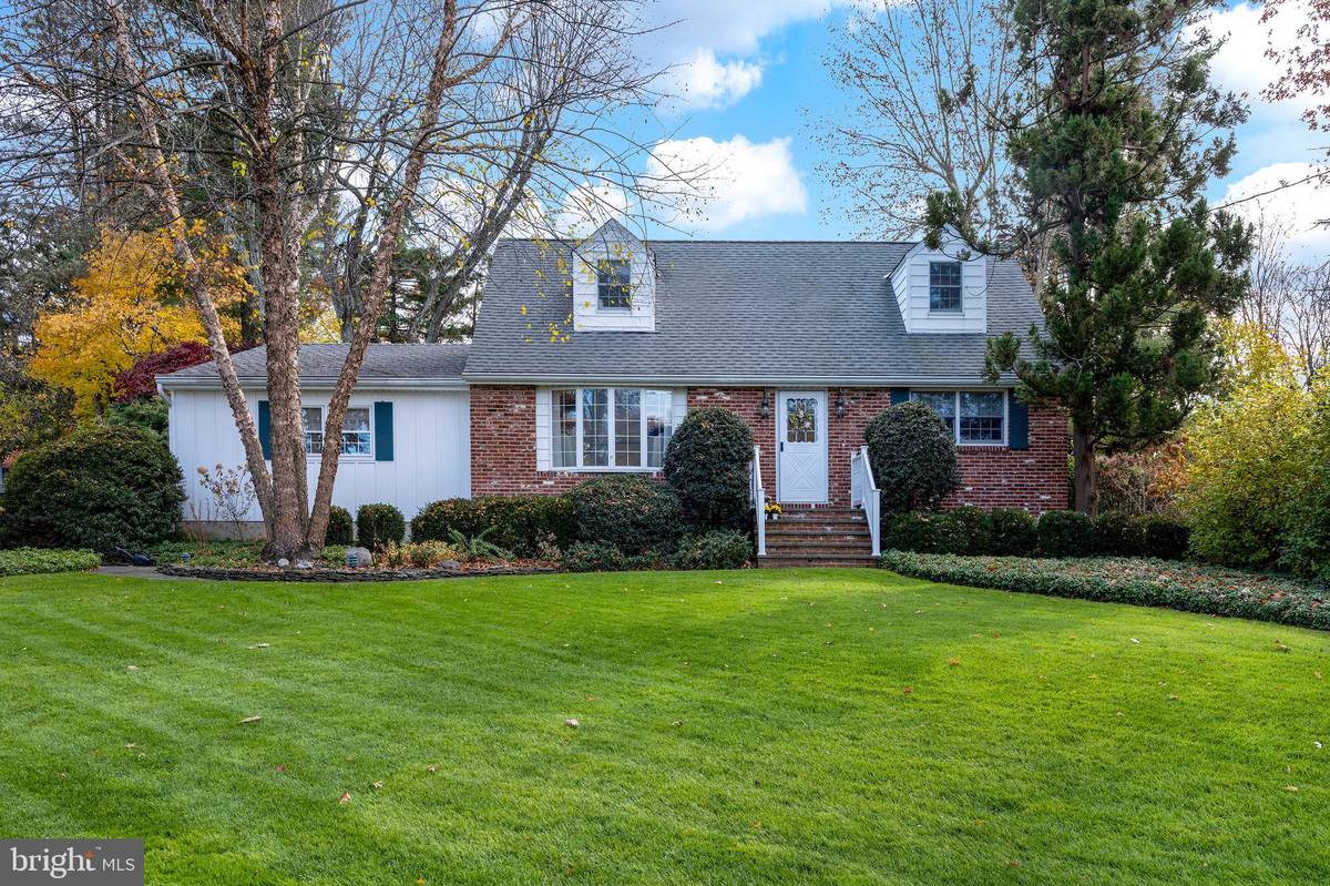 Ewing, NJ 08638,13 LOPATCONG DR