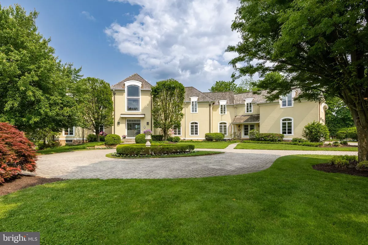 Moorestown, NJ 08057,42 LANDING CT