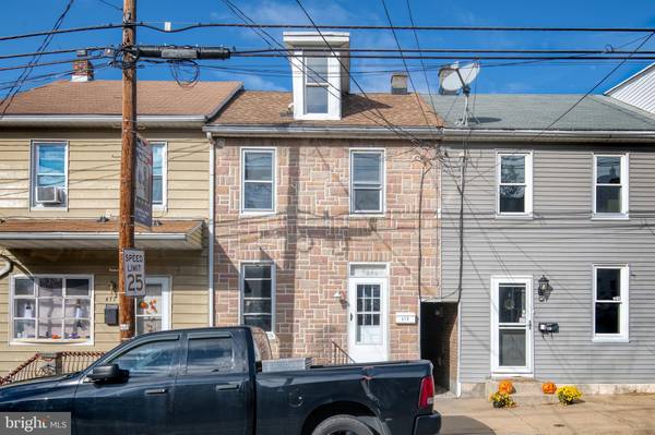 Columbia, PA 17512,479 MANOR ST