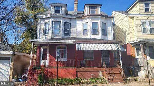 15 EXTON AVE, Trenton, NJ 08618