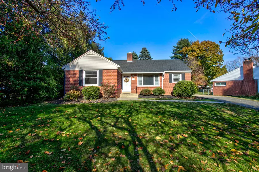 1009 HOMELAND DR, Lancaster, PA 17601