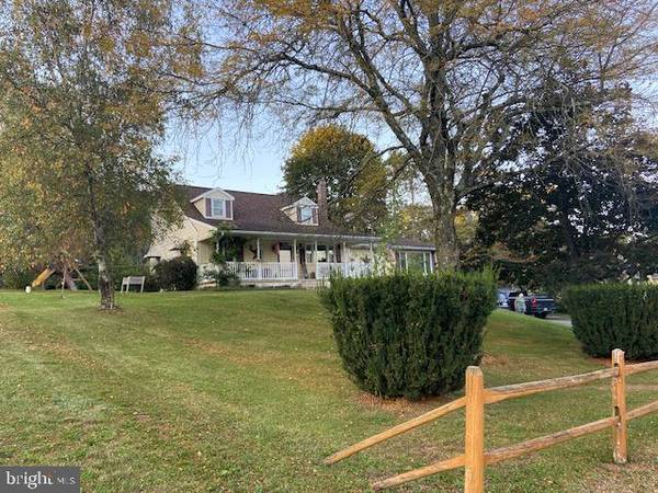 36 W HIGHLAND LN, Lehighton, PA 18235