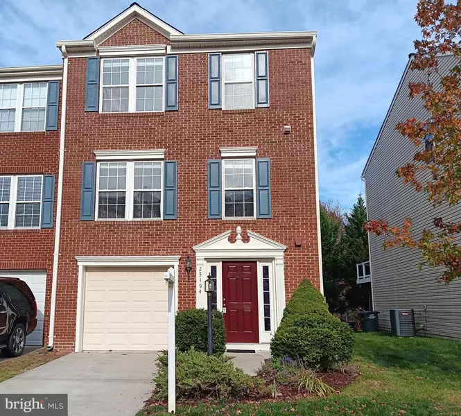 25194 DESTINATION SQ, Aldie, VA 20105