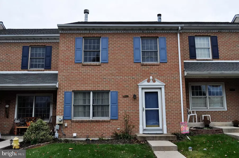 1109 MEADOWBROOK LN, Perkiomenville, PA 18074