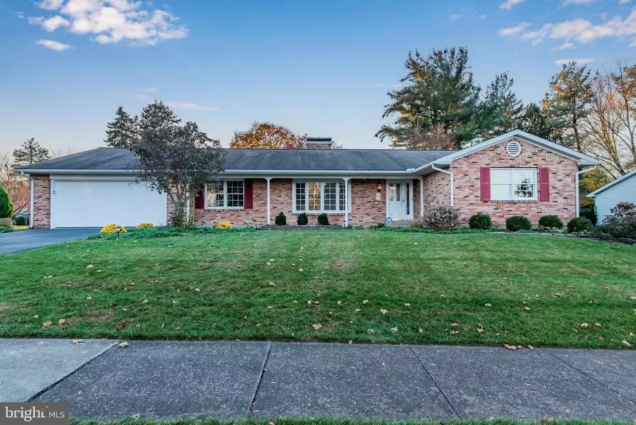 5236 DEERFIELD AVE, Mechanicsburg, PA 17050