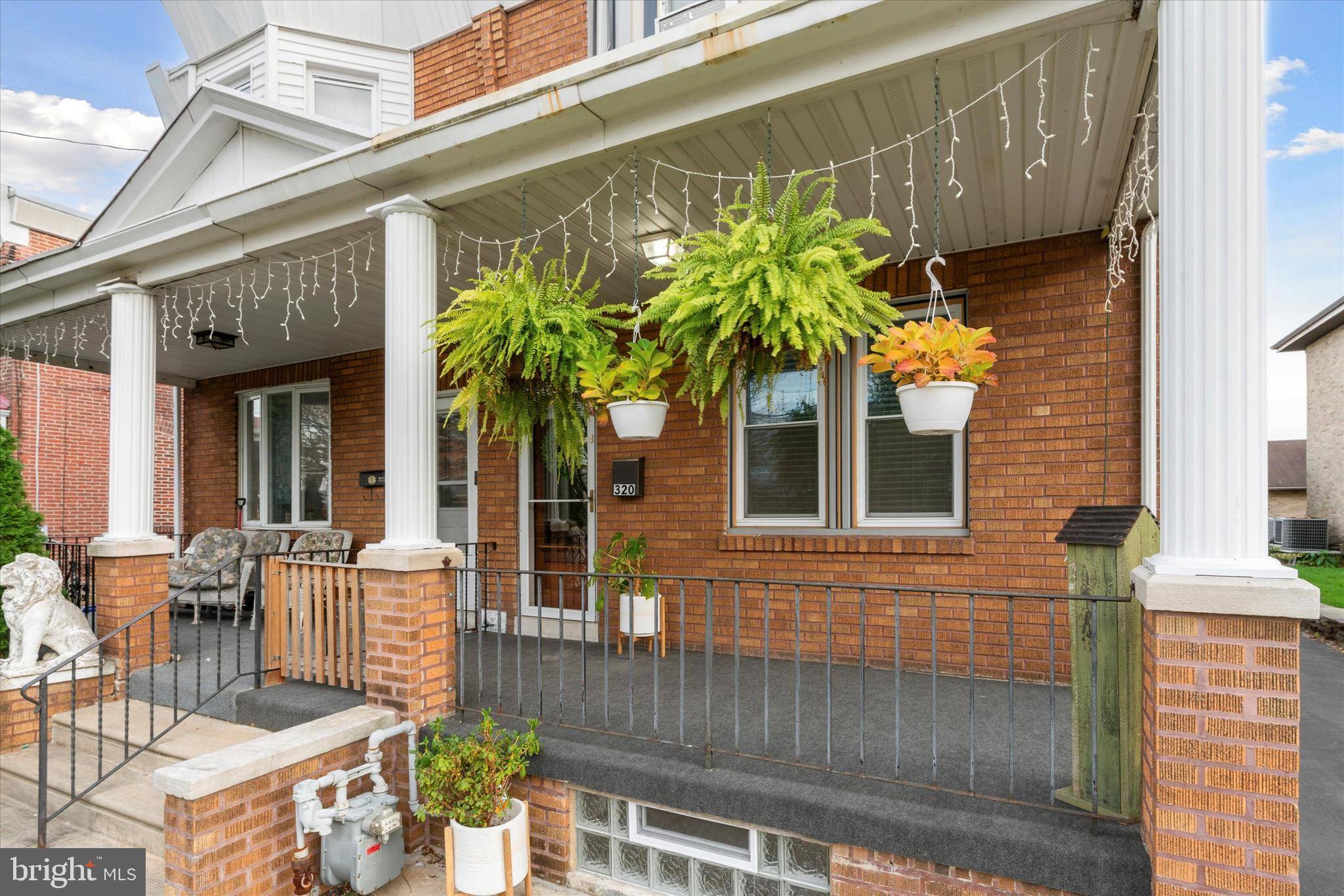 Clifton Heights, PA 19018,320 E BROADWAY AVE