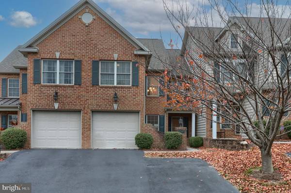 1560 MENDENHALL DR, Mechanicsburg, PA 17050