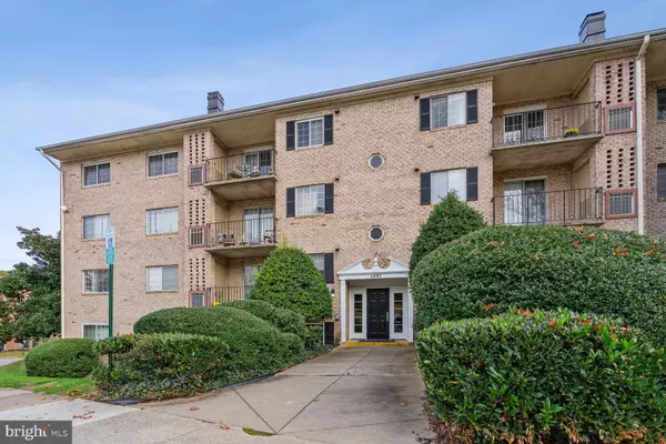 1521 COLONIAL DR #304, Woodbridge, VA 22192