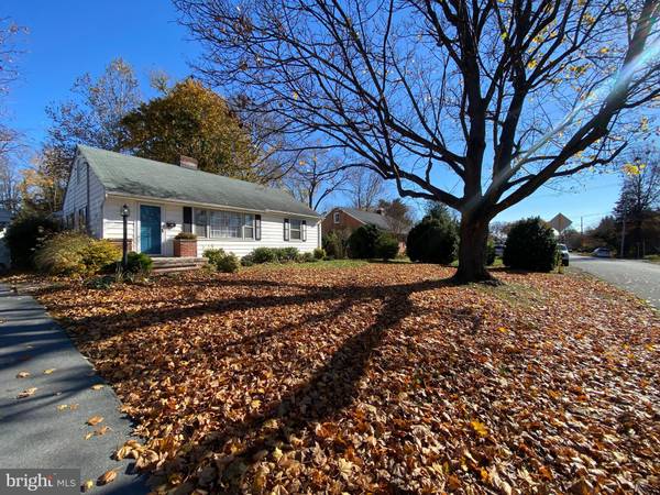 404 WALNUT ST, Berryville, VA 22611