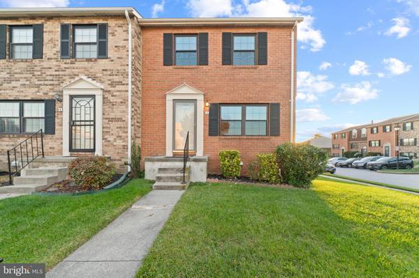 2 HOLLAND HILL CT, Catonsville, MD 21228