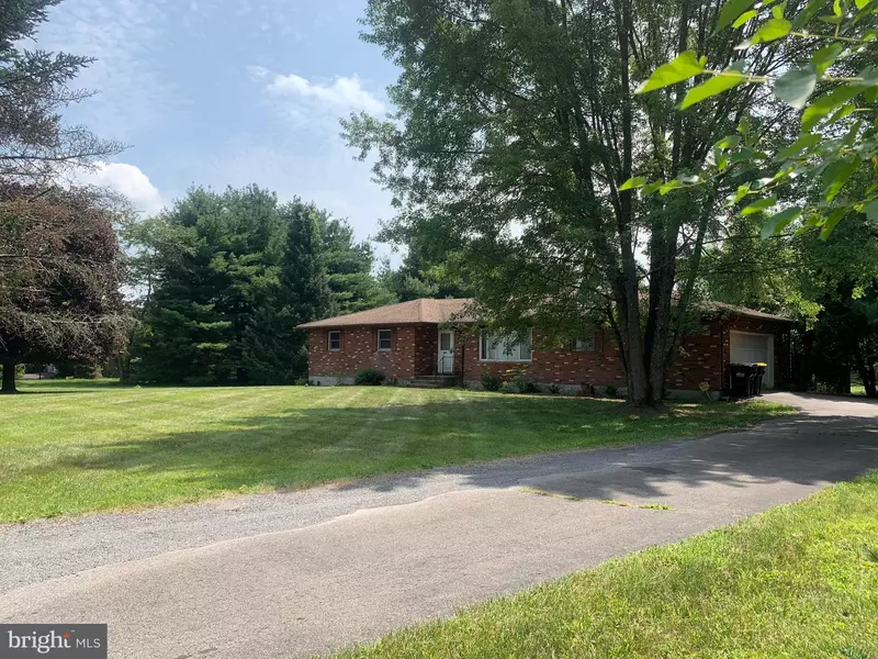 158 ARTHUR, Brodheadsville, PA 18322