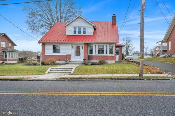 345 MAIN ST, Mohrsville, PA 19541