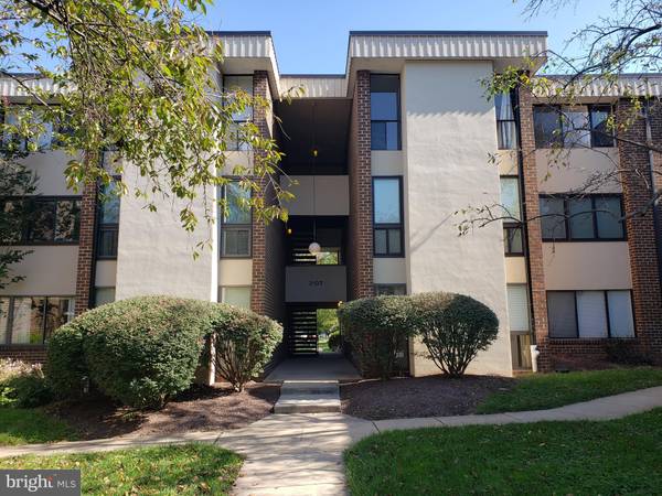 2107 WALSH VIEW TER #102, Silver Spring, MD 20902