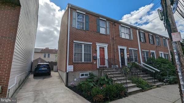 404 BROWN ST, Philadelphia, PA 19123