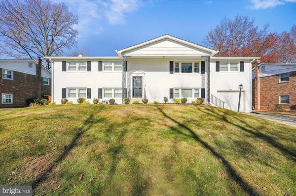 6109 RAYBURN DR, Temple Hills, MD 20748