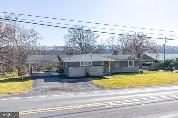 11275 RAYSTOWN RD, Huntingdon, PA 16652