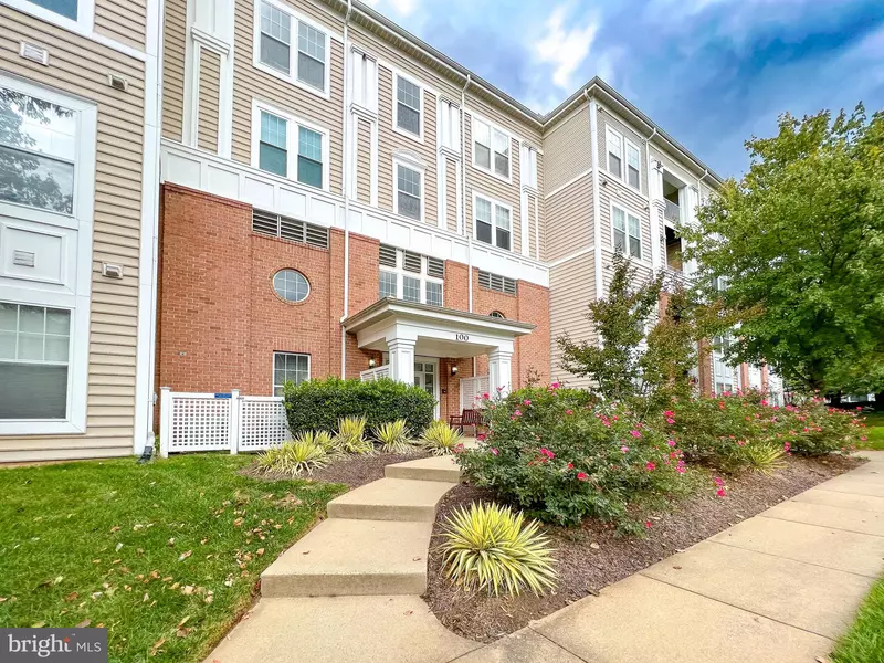 100 WATKINS POND BLVD #2-203, Rockville, MD 20850