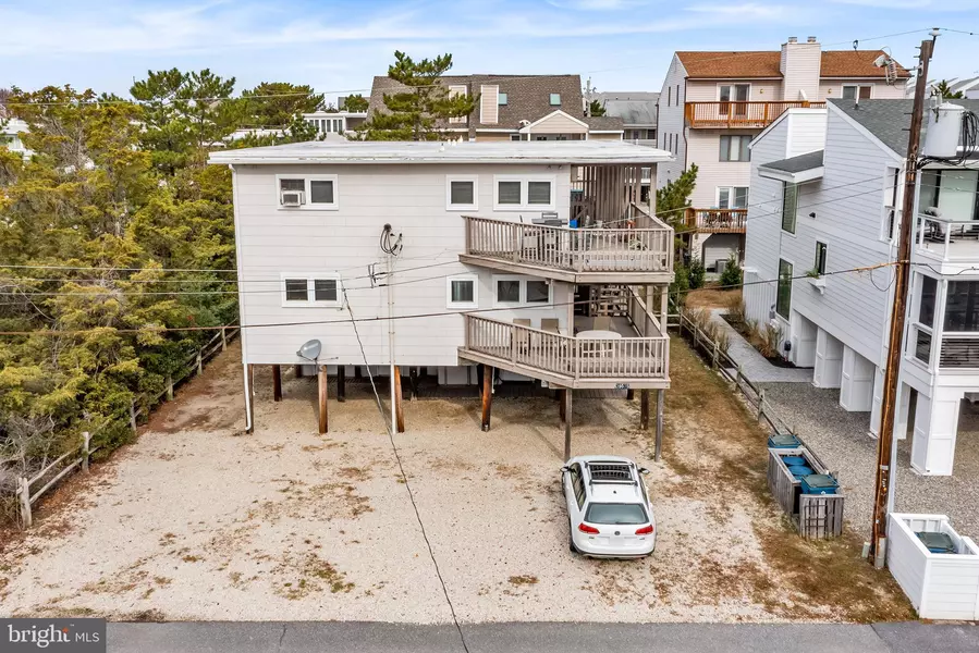 39575 ADMIRAL RD #1, Bethany Beach, DE 19930