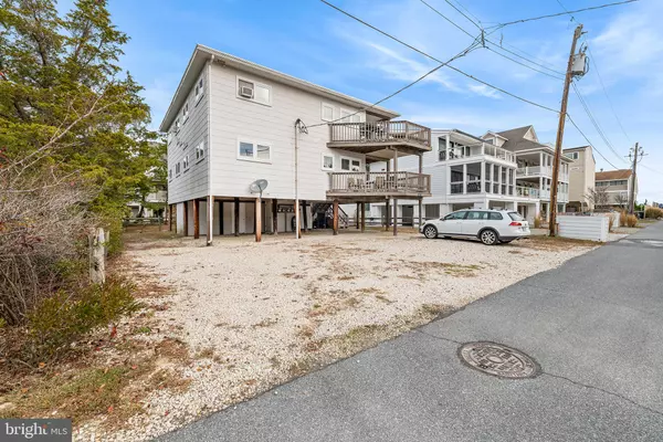 Bethany Beach, DE 19930,39575 ADMIRAL RD #1