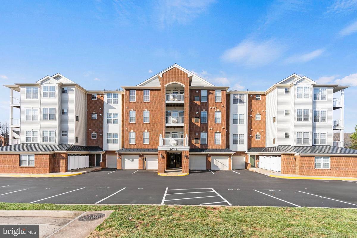 Manassas Park, VA 20111,9712 HANDERSON PL #UNIT 101