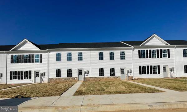 220 WHITE VIOLET WAY, Kearneysville, WV 25430