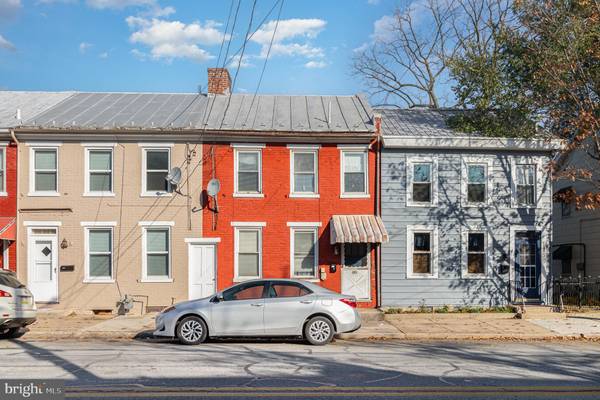 123 E NORTH ST, Carlisle, PA 17013