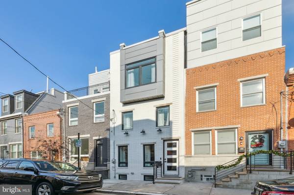 2215 MONTROSE ST, Philadelphia, PA 19146