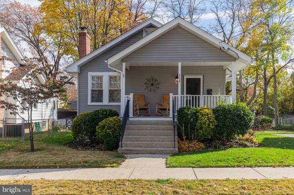 258 E KNIGHT AVE, Collingswood, NJ 08108