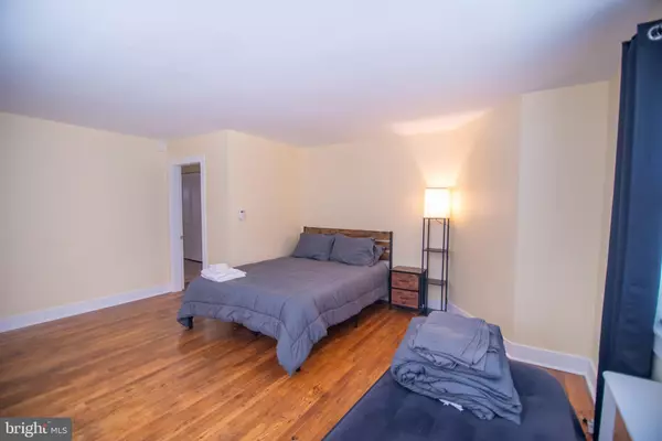 Parkville, MD 21234,8608 CHESTNUT OAK RD #1ST FLOOR