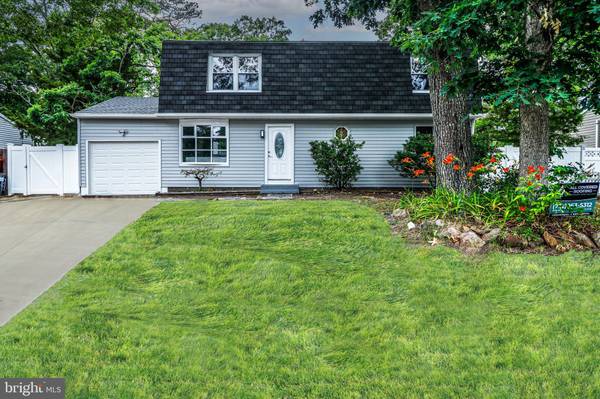 332 YORKTOWN DR, Forked River, NJ 08731