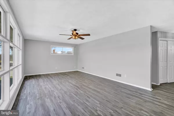 York, PA 17403,1699 4TH AVE