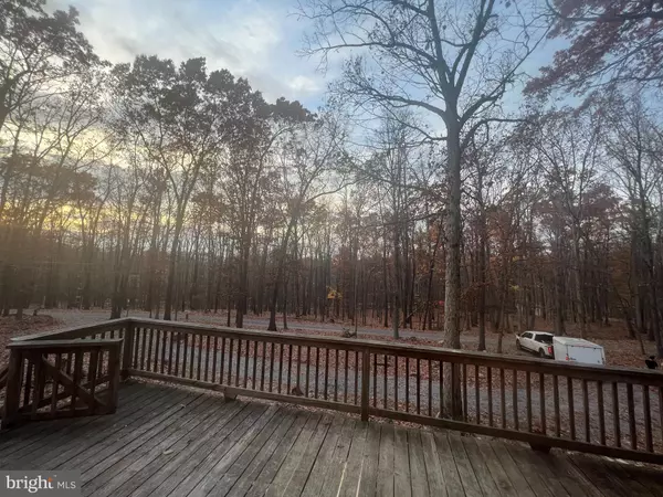 Harpers Ferry, WV 25425,1014 ROLLING LN