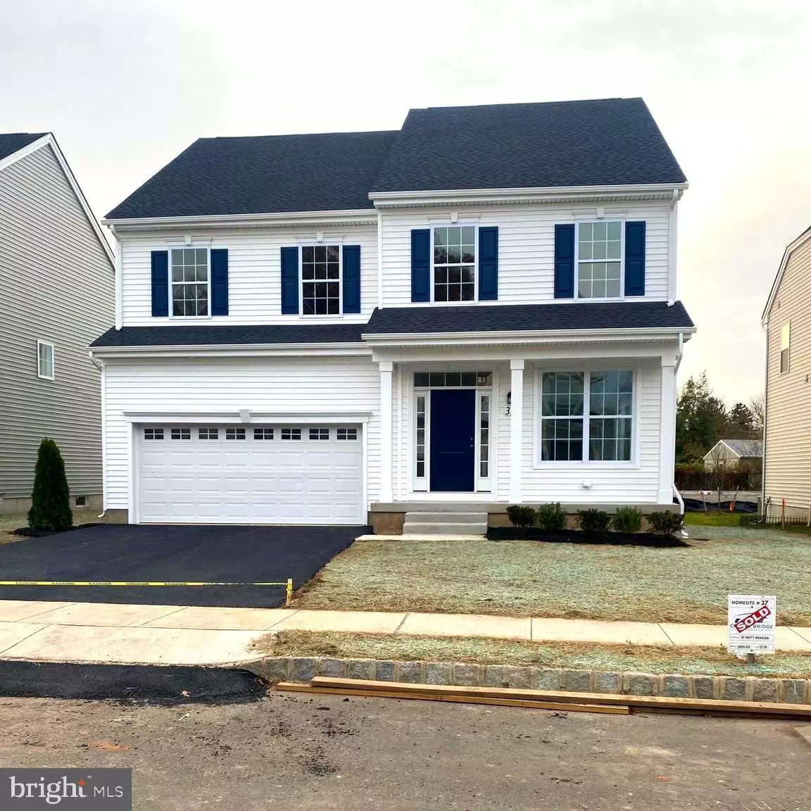 Hamilton, NJ 08619,37 MISTY MEADOW LN