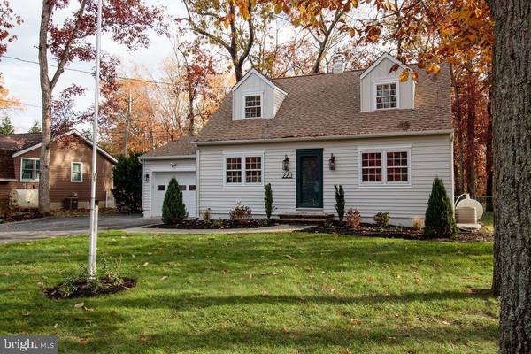 220 SPRUCE TRL, Browns Mills, NJ 08015