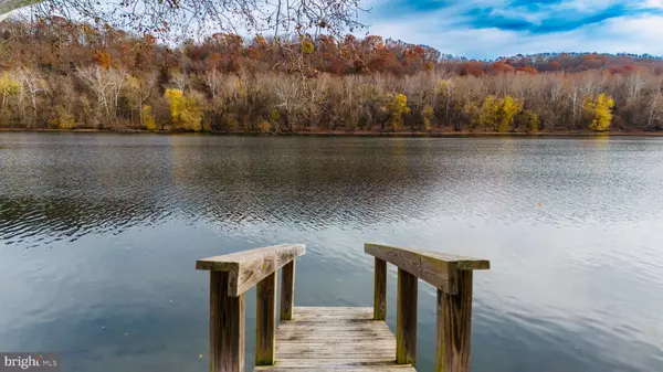 Harpers Ferry, WV 25425,78 RIVER CLIFF DR