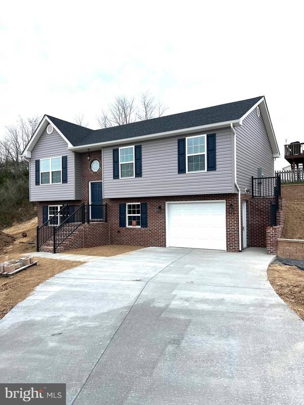 776 FULTON DR, Strasburg, VA 22657