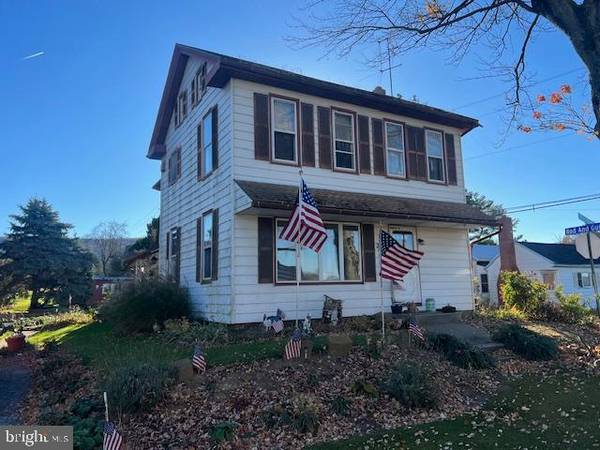 240 STRICKLERSTOWN RD, Newmanstown, PA 17073