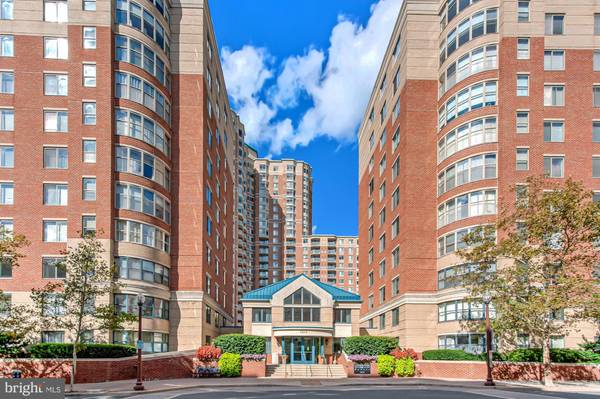 Arlington, VA 22203,3835 9TH ST N #601W