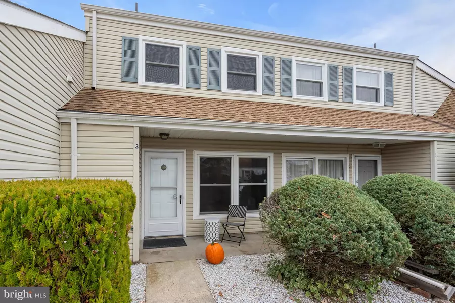 3 MEDITERRANEAN CT, Barnegat, NJ 08005