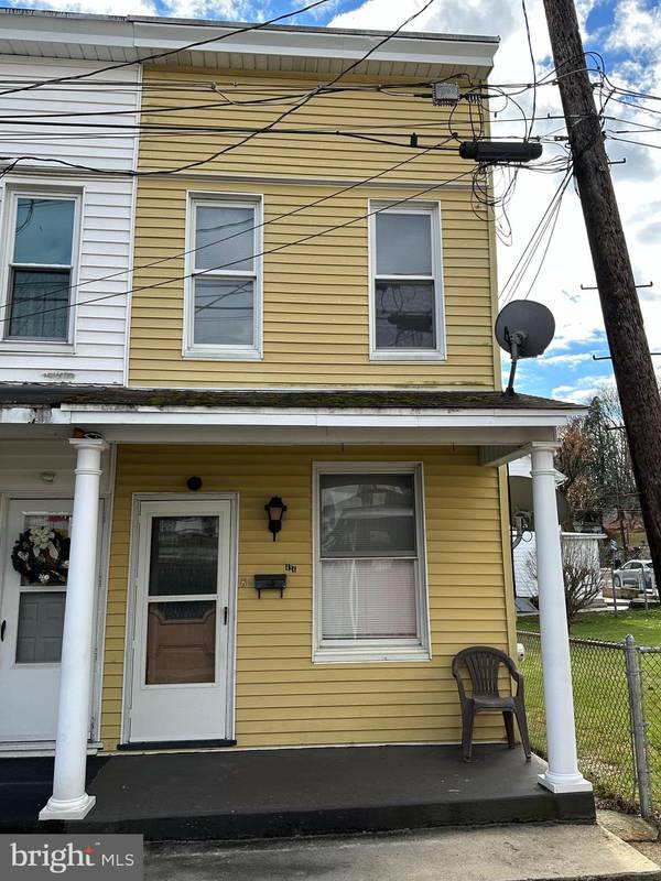 426 W ROWE ST, Tamaqua, PA 18252